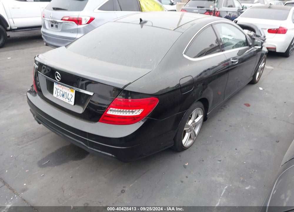 2014 MERCEDES-BENZ C 250 VIN: WDDGJ4HB9EG186232