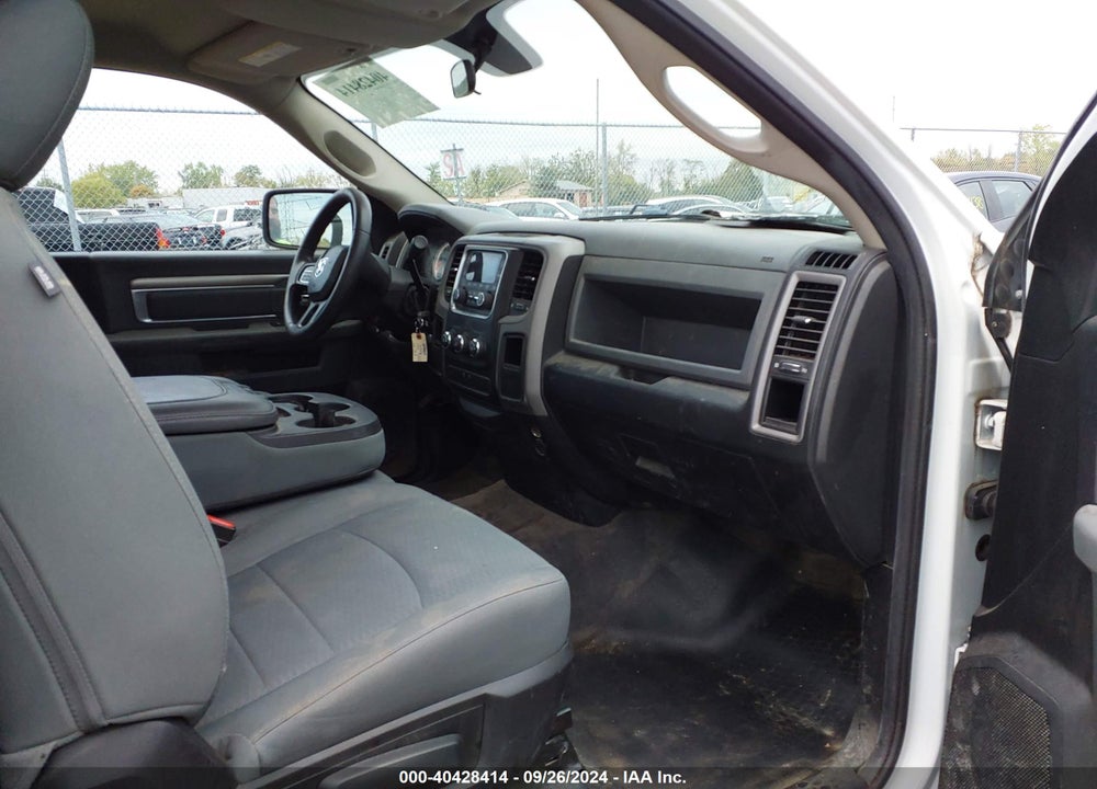 2016 RAM 1500 TRADESMAN VIN: 3C6JR6DT9GG261819