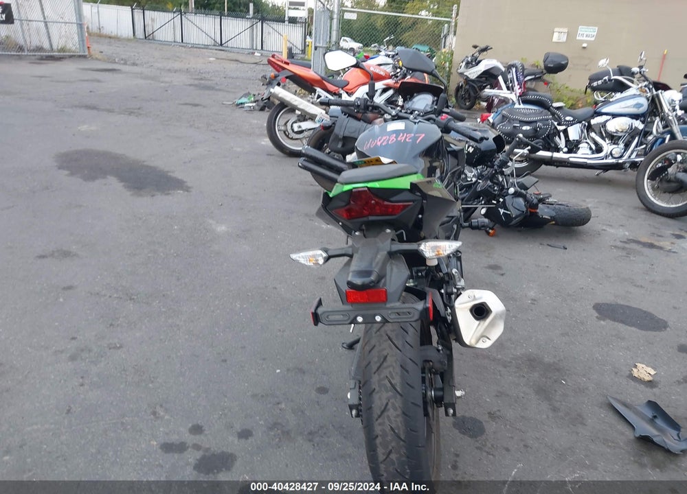 2019 KAWASAKI ER400 D VIN: JKAERKD16KDA51165