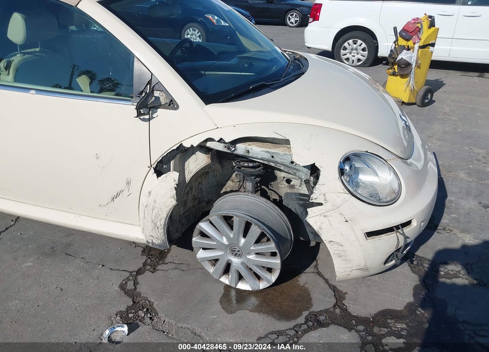 2008 VOLKSWAGEN NEW BEETLE SE VIN: 3VWRG31Y38M408779