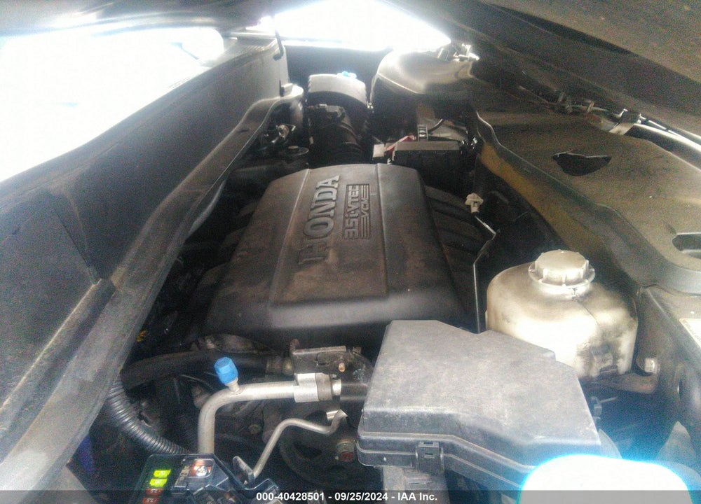 2015 HONDA PILOT LX VIN: 5FNYF4H2XFB075006