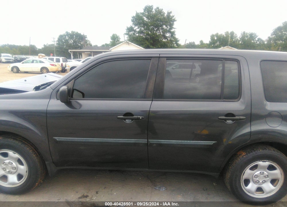 2015 HONDA PILOT LX VIN: 5FNYF4H2XFB075006