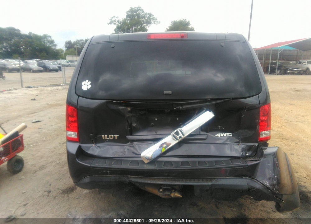 2015 HONDA PILOT LX VIN: 5FNYF4H2XFB075006