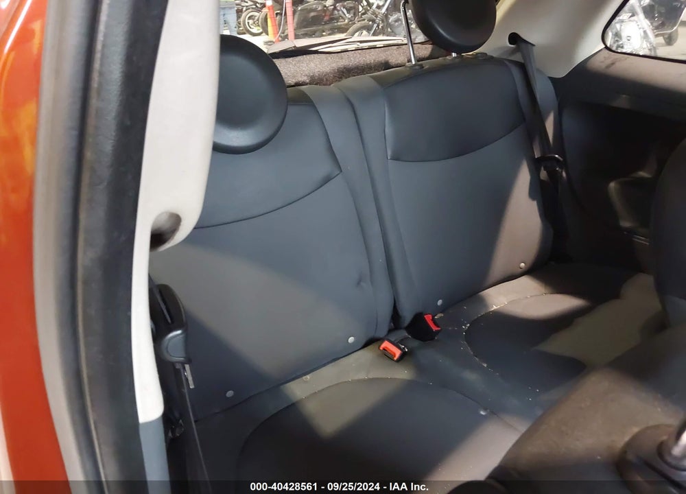 2015 FIAT 500 POP VIN: 3C3CFFAR1FT623770