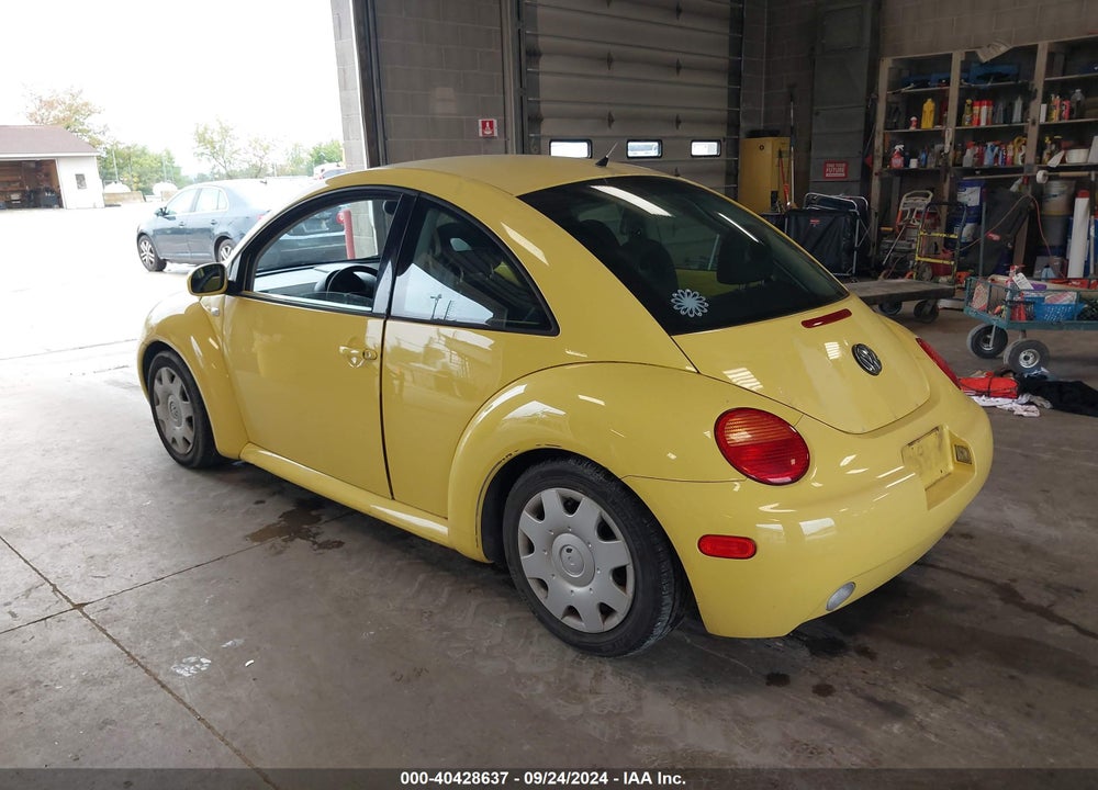2002 VOLKSWAGEN NEW BEETLE GL VIN: 3VWBB21C82M428113