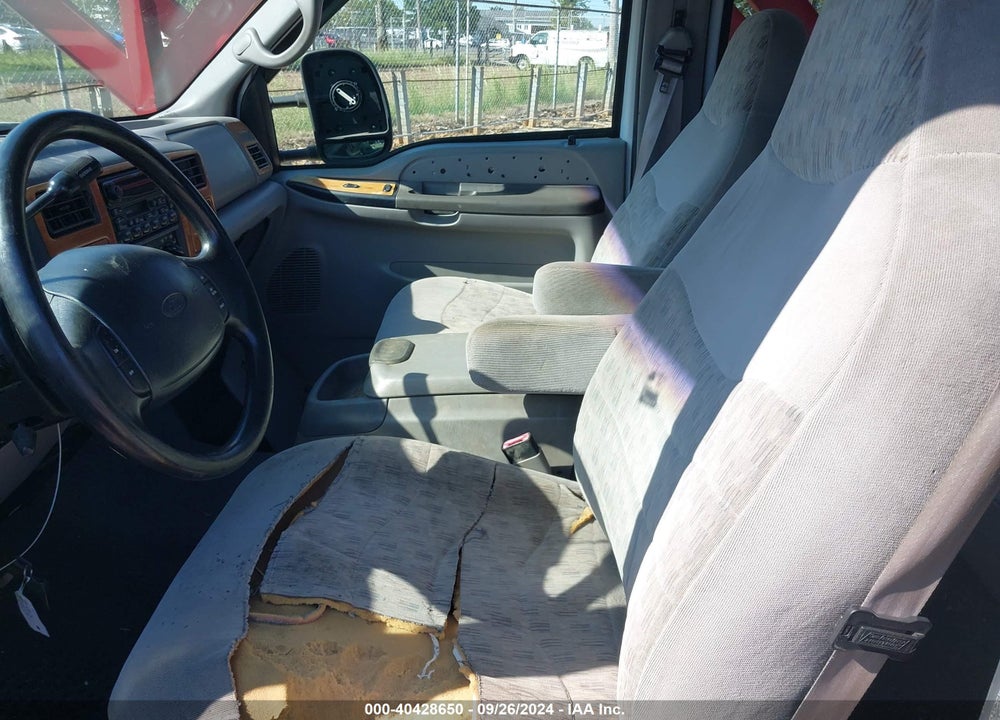 2000 FORD F-350 LARIAT/XL/XLT VIN: 1FTWW32FXYEC62568