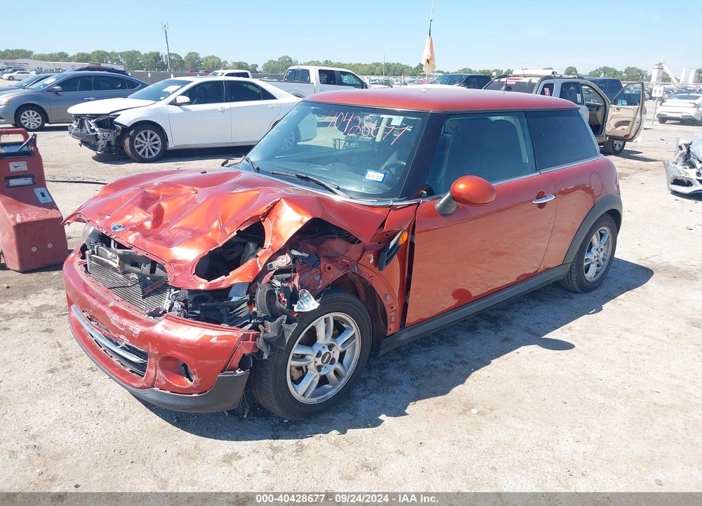 2013 MINI HARDTOP COOPER VIN: WMWSU3C55DT688357