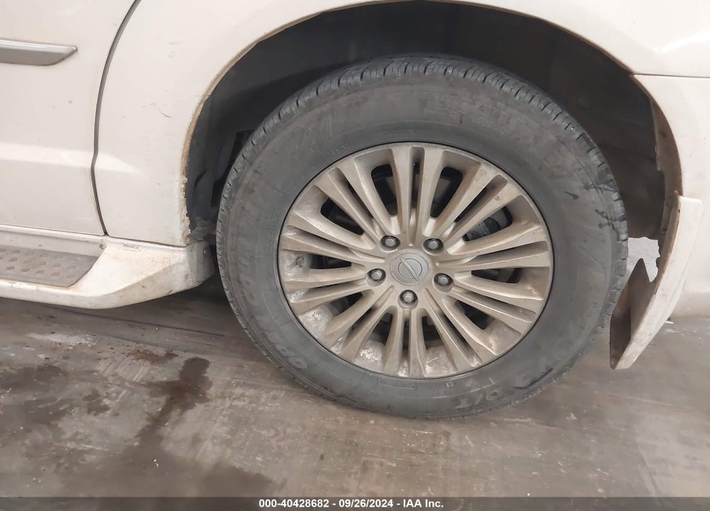 2012 CHRYSLER TOWN & COUNTRY LIMITED VIN: 2C4RC1GG4CR267353