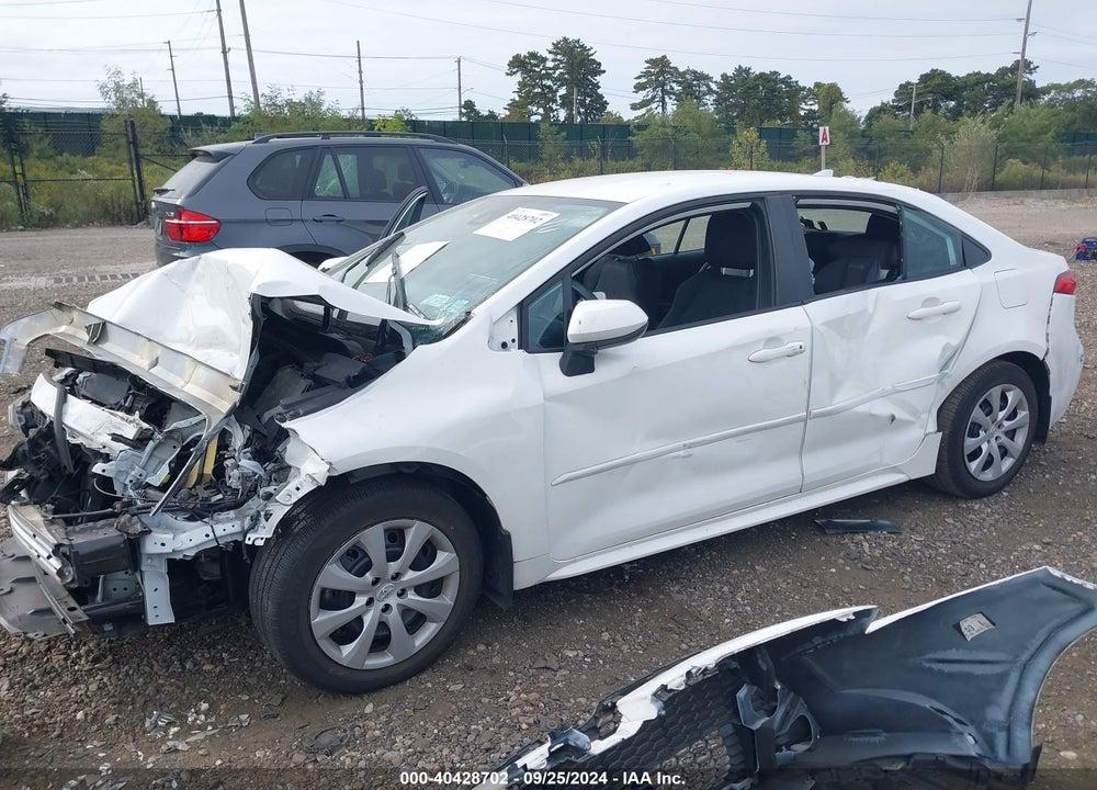 2022 TOYOTA COROLLA LE VIN: 5YFEPMAE1NP311100