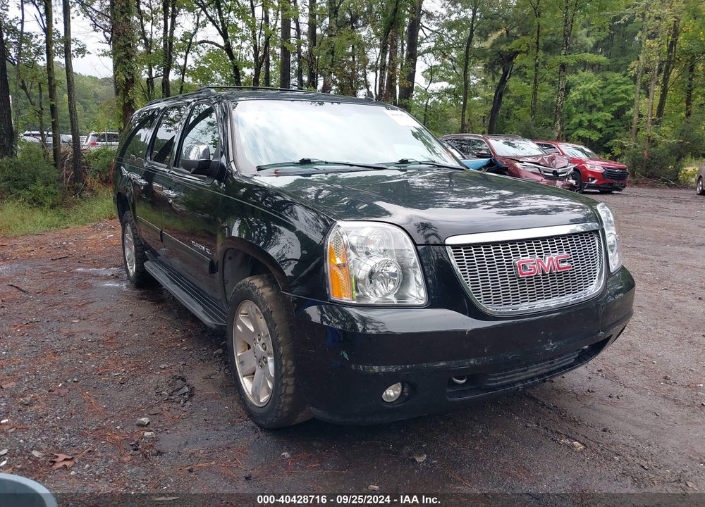 2011 GMC YUKON XL 1500 SLT VIN: 1GKS2KE36BR360796