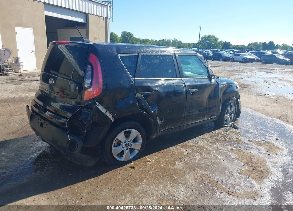 2018 KIA SOUL VIN: KNDJN2A2XJ7598740
