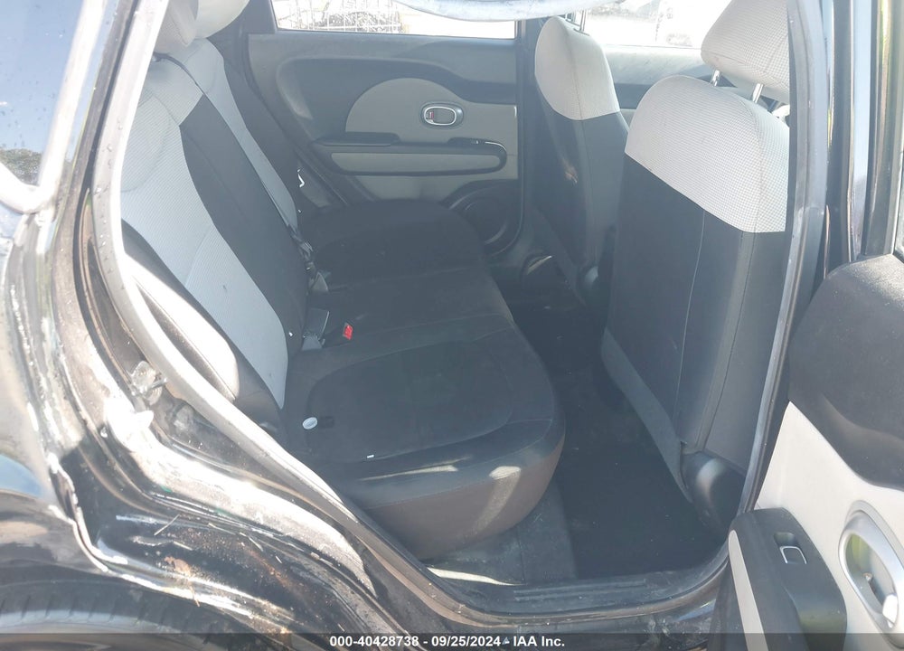 2018 KIA SOUL VIN: KNDJN2A2XJ7598740