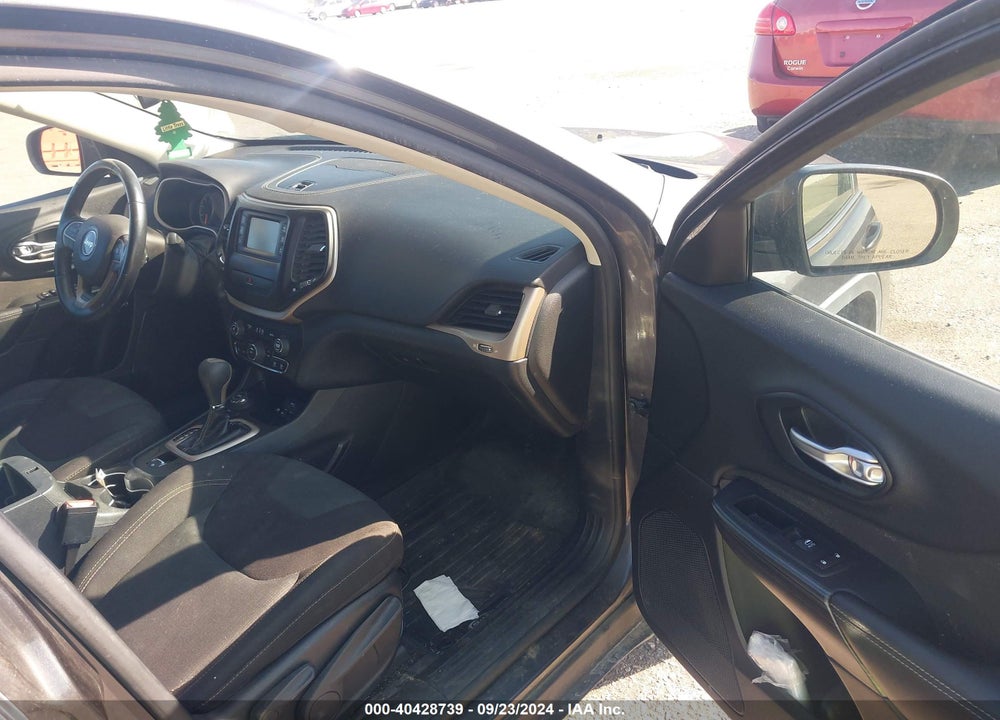 2016 JEEP CHEROKEE LATITUDE VIN: 1C4PJMCS7GW228021
