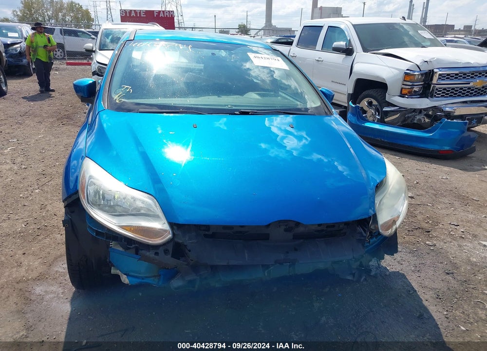 2014 FORD FOCUS SE VIN: 1FADP3F22EL411838