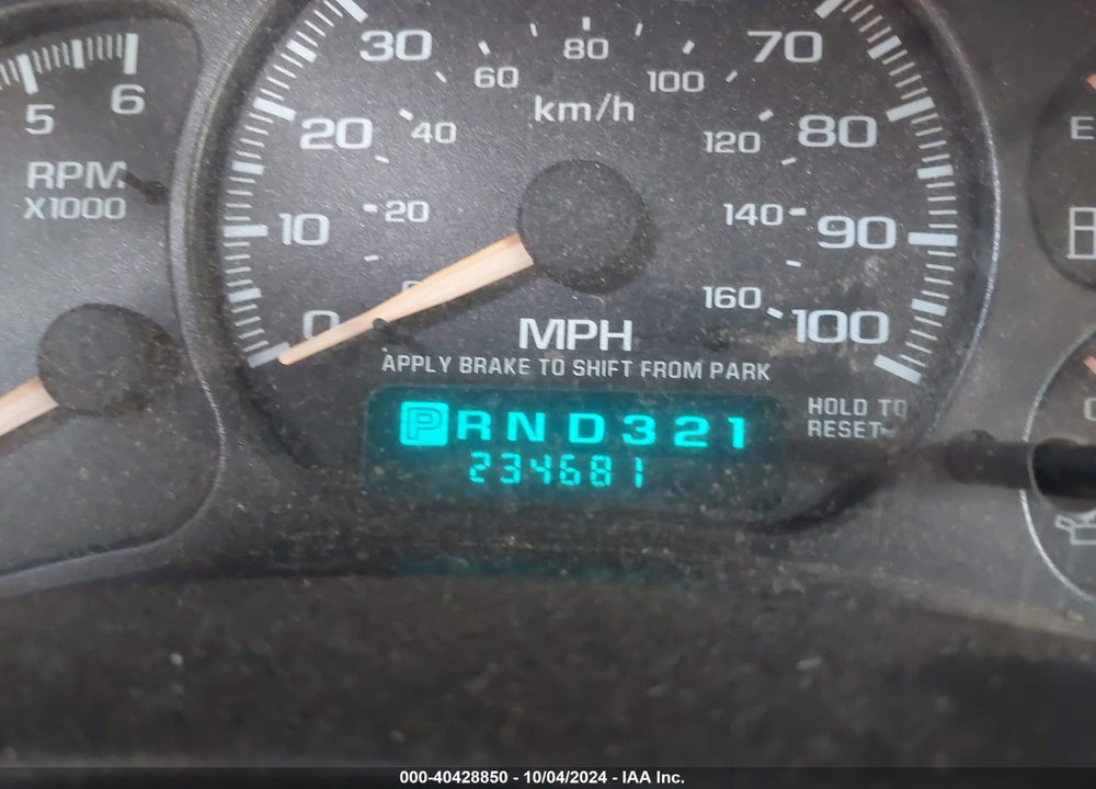 2002 CHEVROLET TAHOE LS VIN: 1GNEK13ZX2R128185
