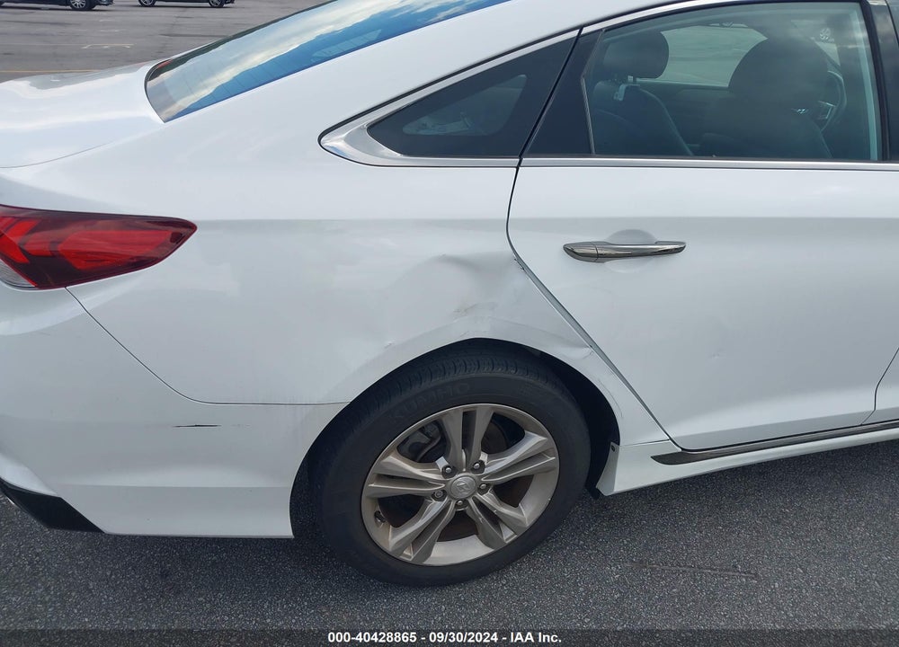 2019 HYUNDAI SONATA VIN: 5NPE34AF1KH813361