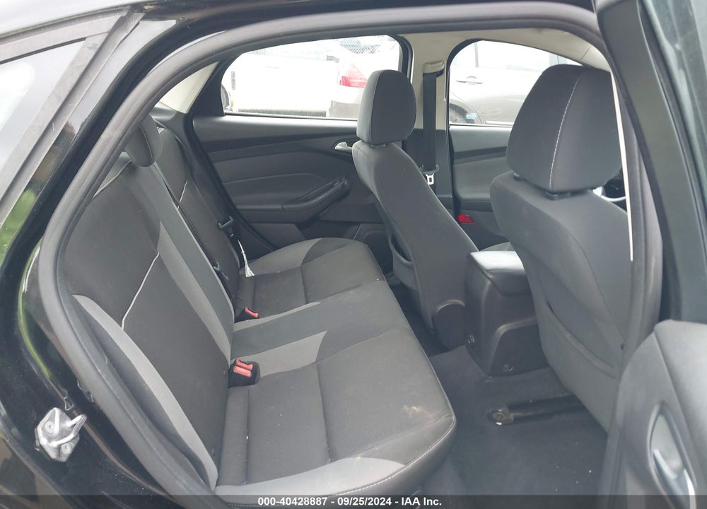 2014 FORD FOCUS SE VIN: 1FADP3F23EL434318