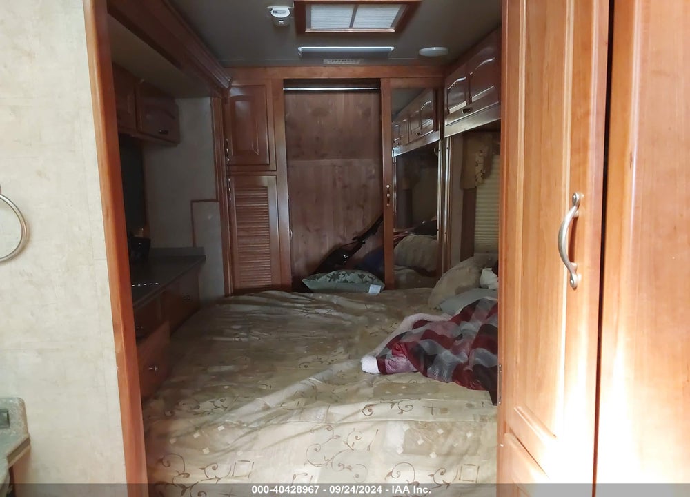 2005 ROADMASTER RAIL MAGNUM B-SERIES AIR VIN: 1RFC9544851032461