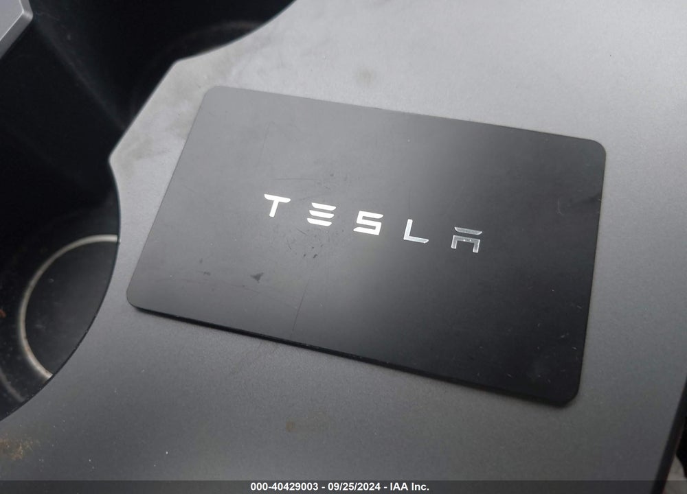 2022 TESLA MODEL Y LONG RANGE DUAL MOTOR ALL-WHEEL DRIVE VIN: 7SAYGDEE8NA005045