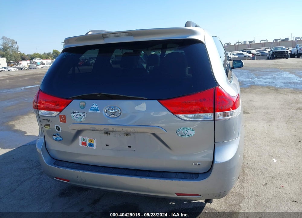 2013 TOYOTA SIENNA LE V6 8 PASSENGER VIN: 5TDKK3DCXDS368052