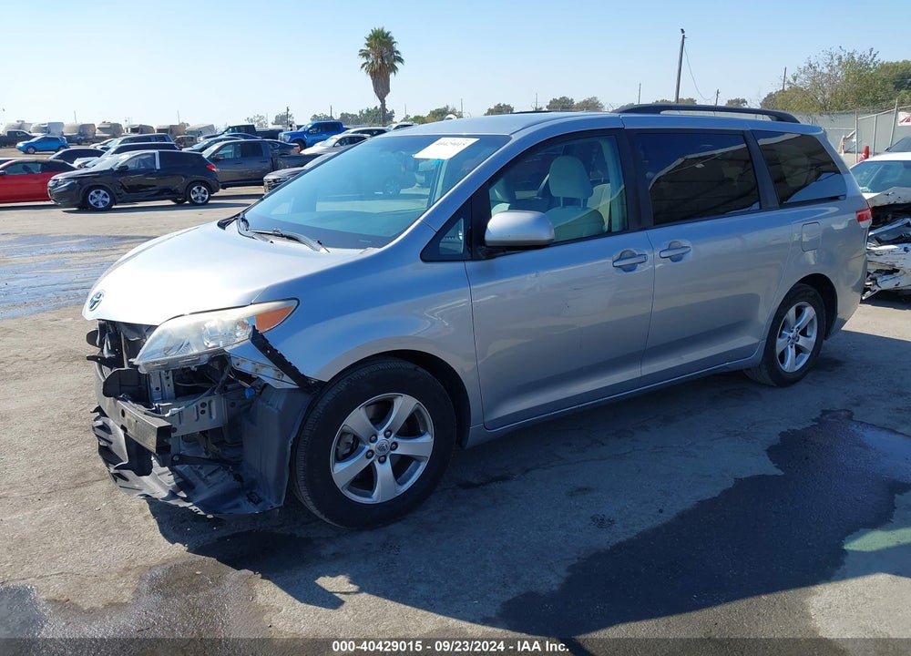 2013 TOYOTA SIENNA LE V6 8 PASSENGER VIN: 5TDKK3DCXDS368052