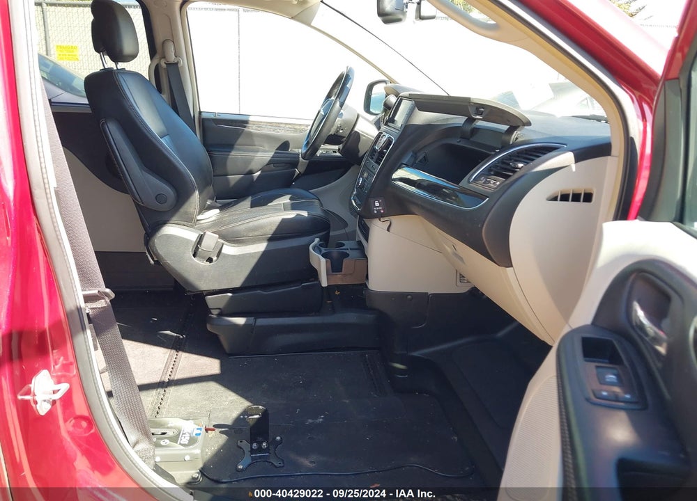 2015 CHRYSLER TOWN & COUNTRY TOURING-L VIN: 2C4RC1CG1FR698887