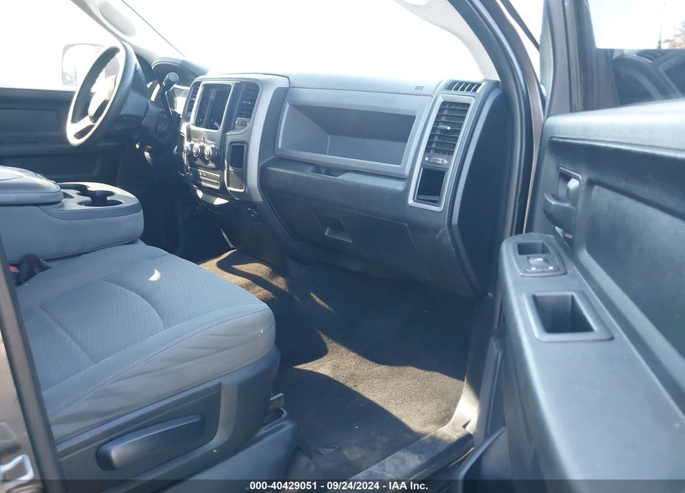 2014 RAM 2500 TRADESMAN VIN: 3C6UR4HJ0EG265118