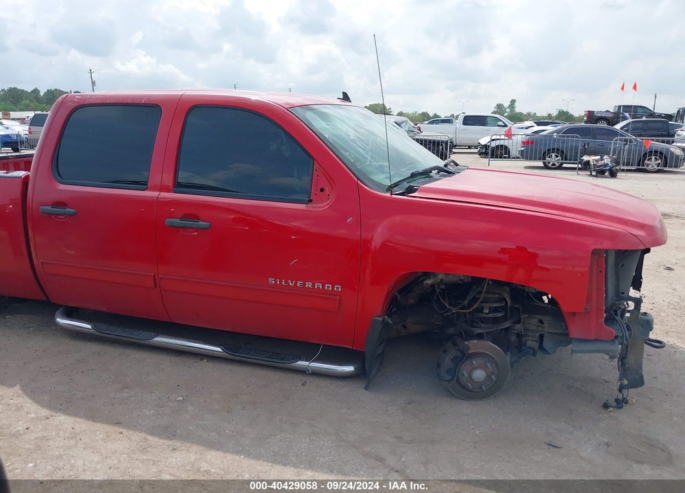 2011 CHEVROLET SILVERADO 1500 LT VIN: 3GCPKSE39BG278269
