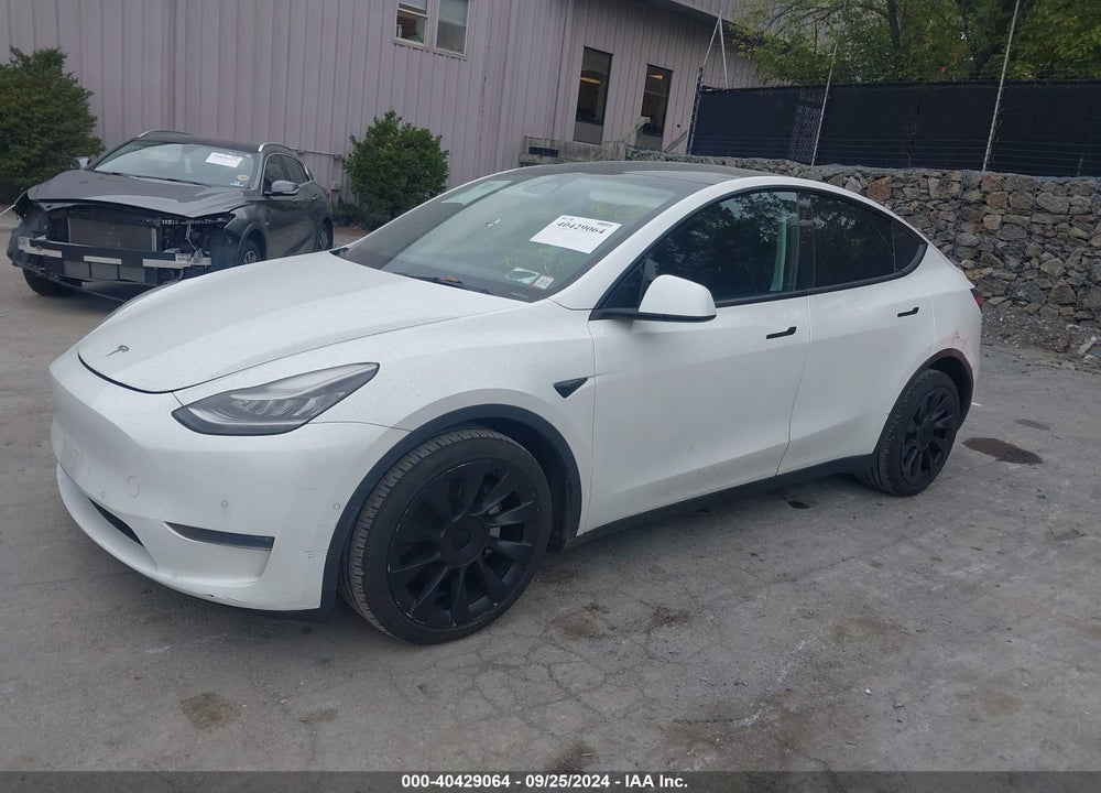 2021 TESLA MODEL Y LONG RANGE DUAL MOTOR ALL-WHEEL DRIVE VIN: 5YJYGDEE4MF090674