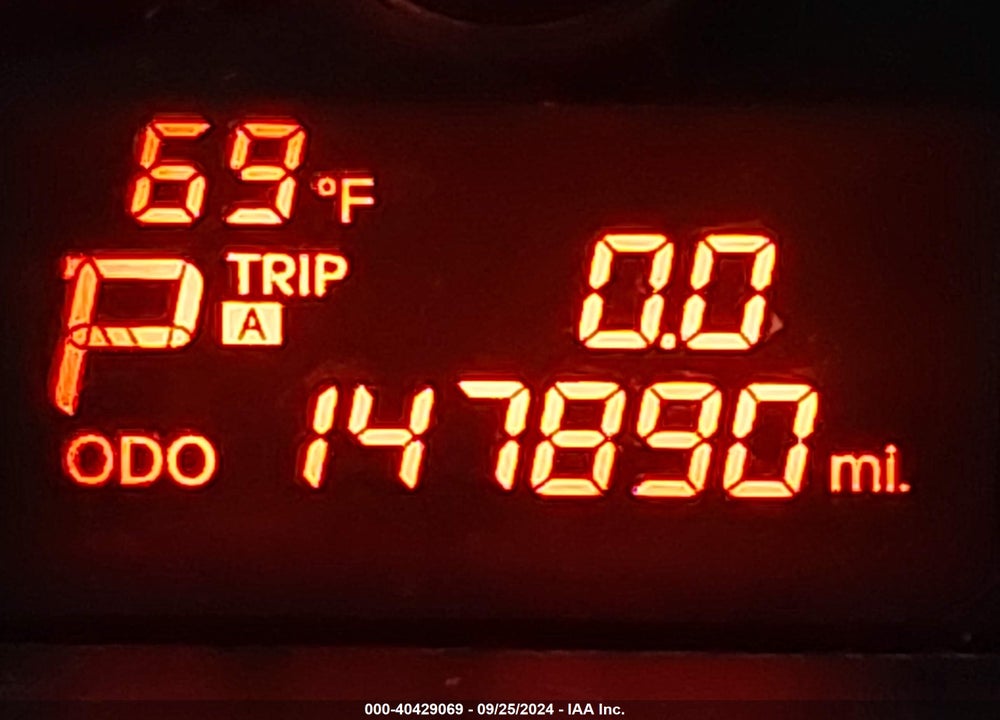 2015 KIA SORENTO LX V6 VIN: 5XYKTDA70FG611801