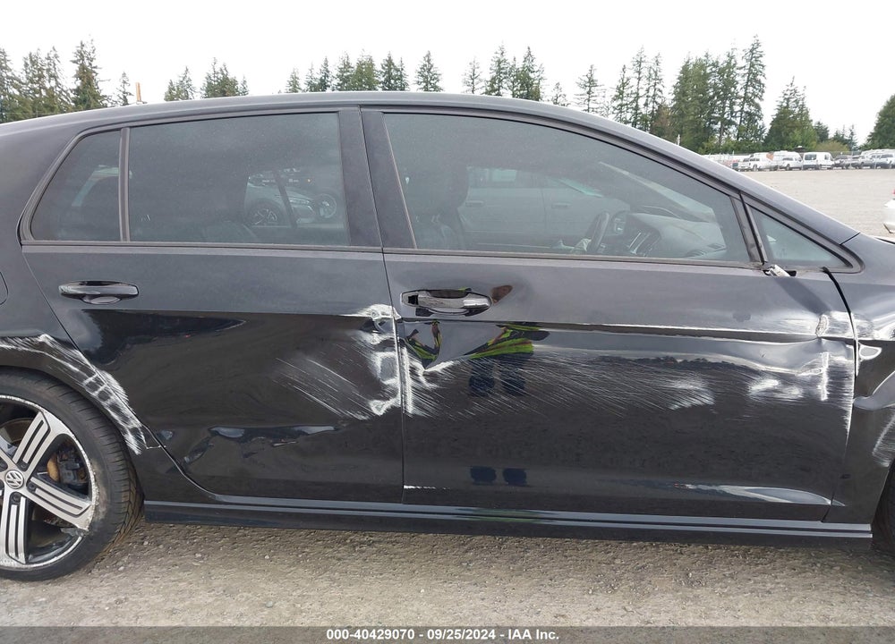 2015 VOLKSWAGEN GOLF R 4-DOOR VIN: WVWLF7AU7FW163403