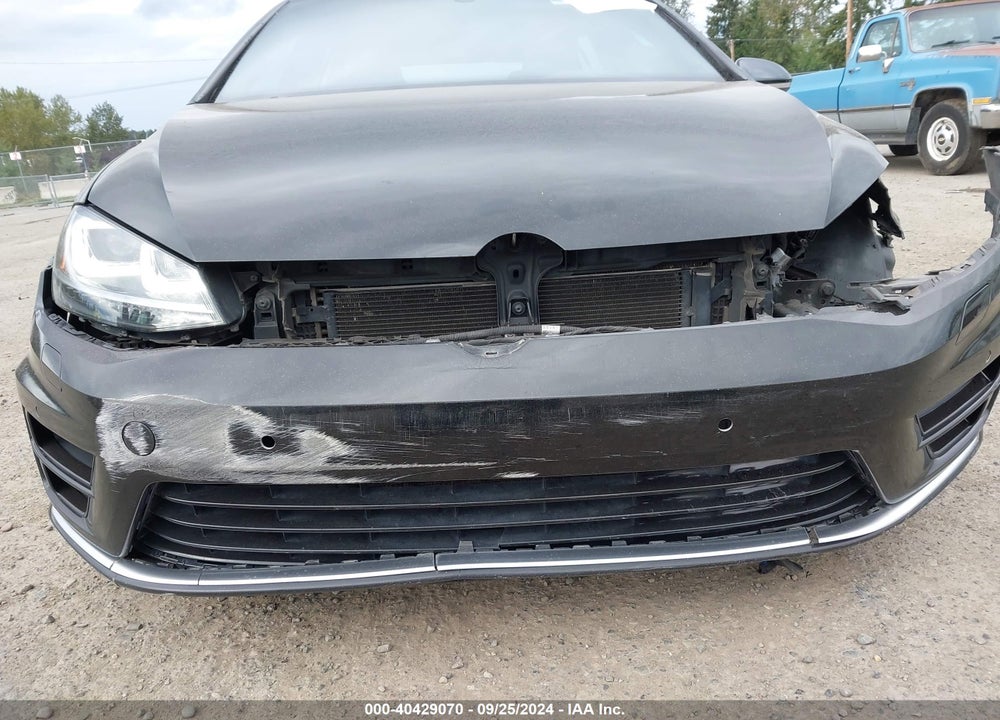 2015 VOLKSWAGEN GOLF R 4-DOOR VIN: WVWLF7AU7FW163403
