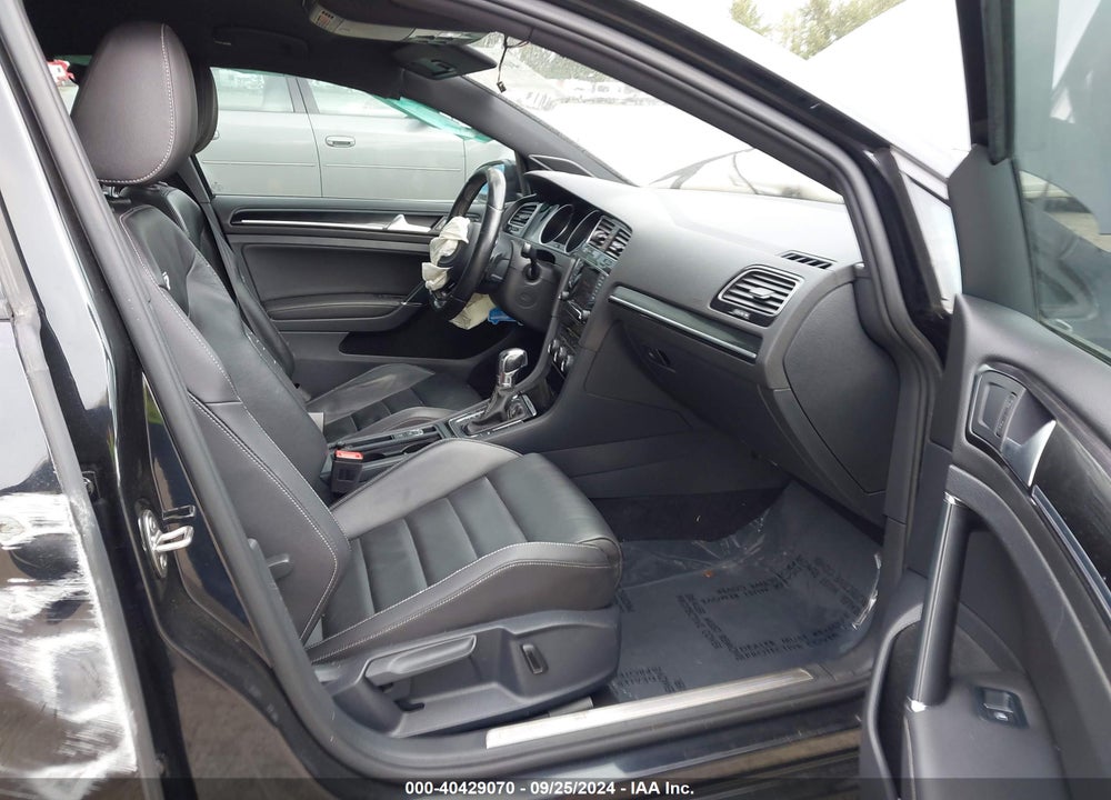 2015 VOLKSWAGEN GOLF R 4-DOOR VIN: WVWLF7AU7FW163403