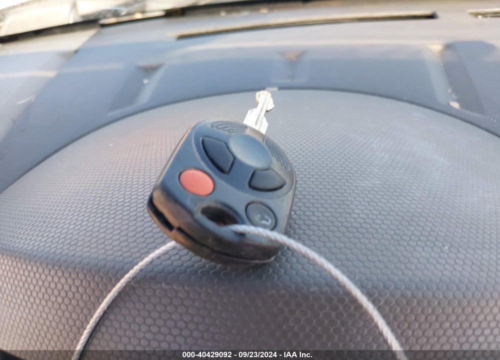 2008 FORD ESCAPE XLT VIN: 1FMCU03108KC18442