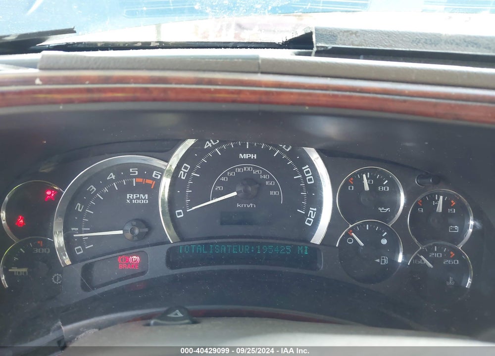2005 CADILLAC ESCALADE STANDARD VIN: 1GYEC63T95R122617