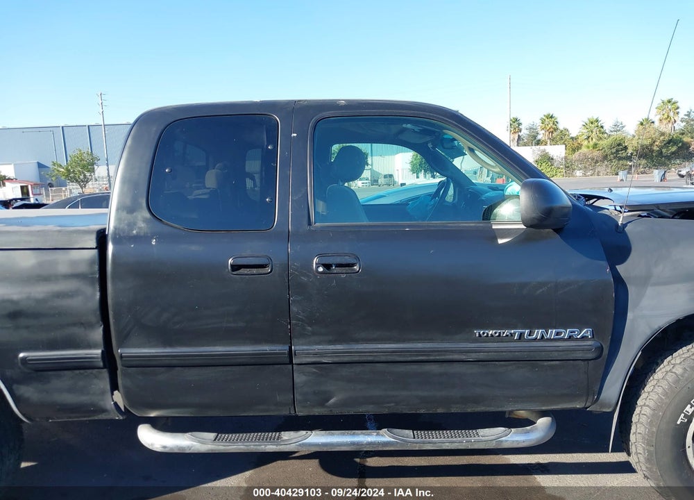 2002 TOYOTA TUNDRA SR5 V8 VIN: 5TBRT341X2S322916