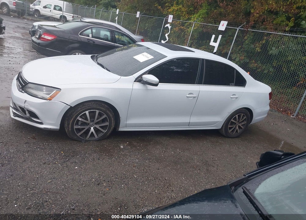 2017 VOLKSWAGEN JETTA 1.4T SE VIN: 3VWDB7AJ6HM382293