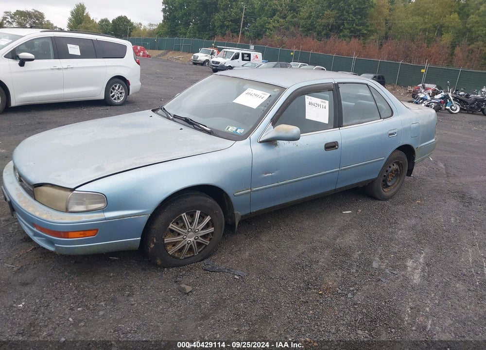 1993 TOYOTA CAMRY LE VIN: JT2SK12E5P0115861