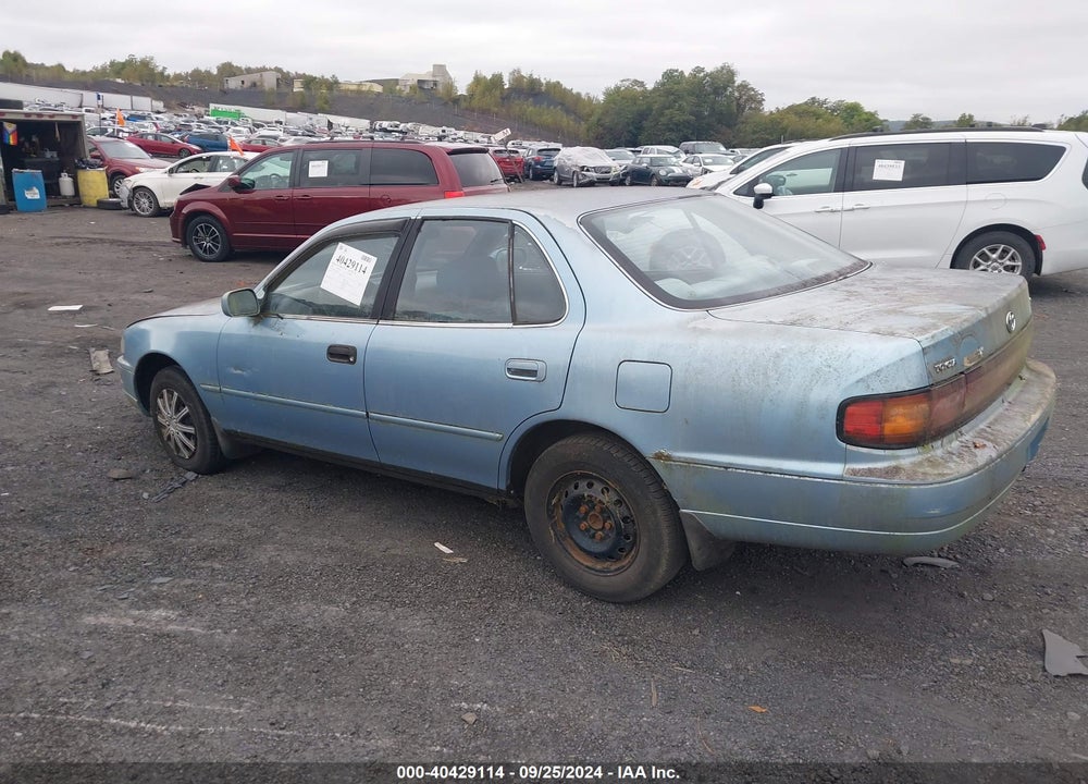 1993 TOYOTA CAMRY LE VIN: JT2SK12E5P0115861