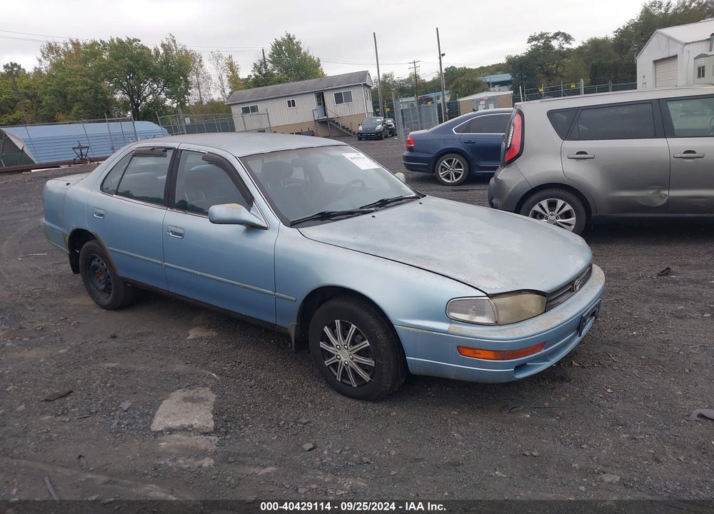1993 TOYOTA CAMRY LE VIN: JT2SK12E5P0115861
