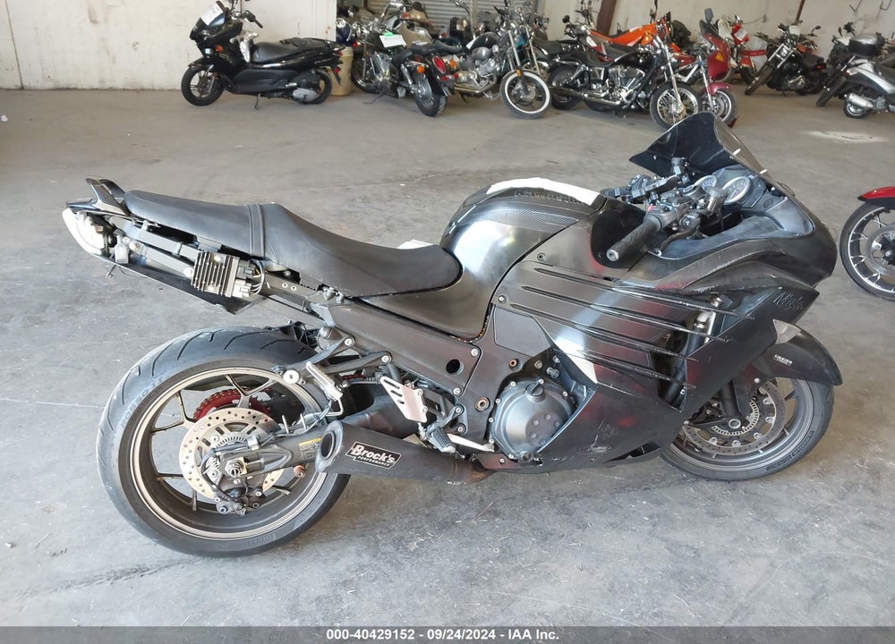 2016 KAWASAKI ZX1400 J VIN: JKBZXNJ17GA000305