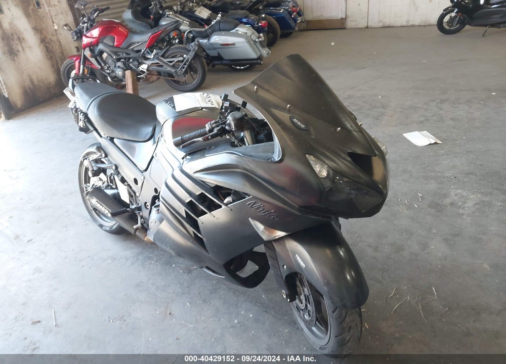 2016 KAWASAKI ZX1400 J VIN: JKBZXNJ17GA000305
