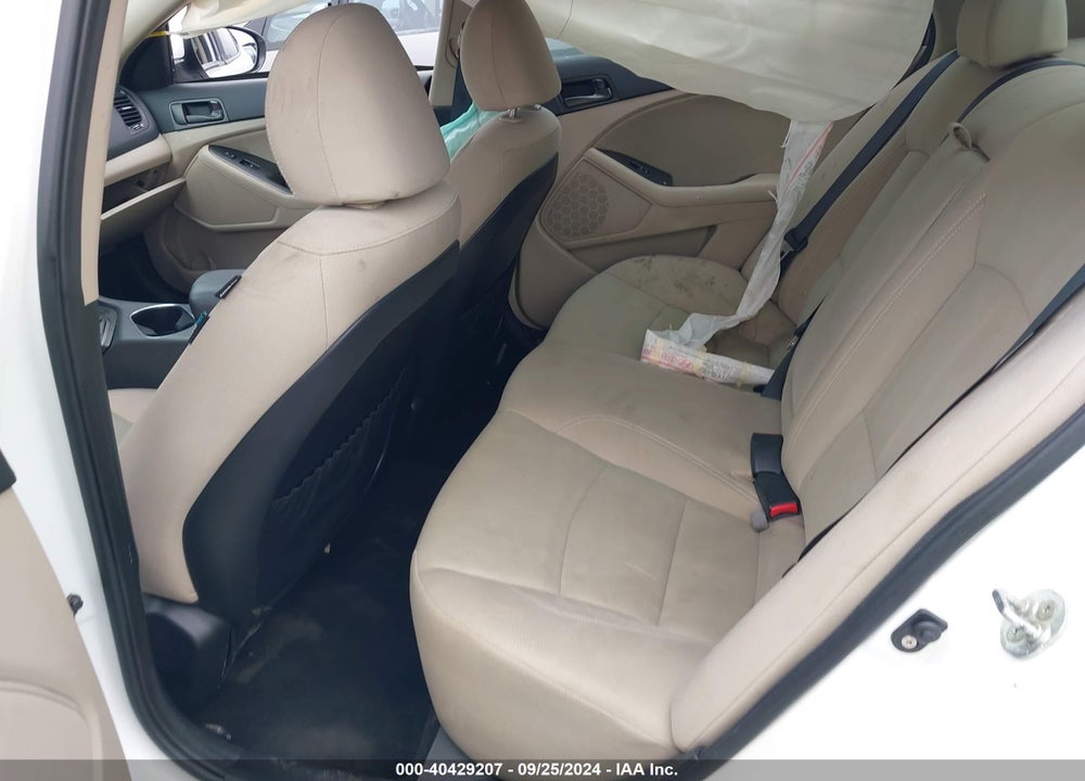 2015 KIA OPTIMA LX VIN: KNAGM4A77F5641550