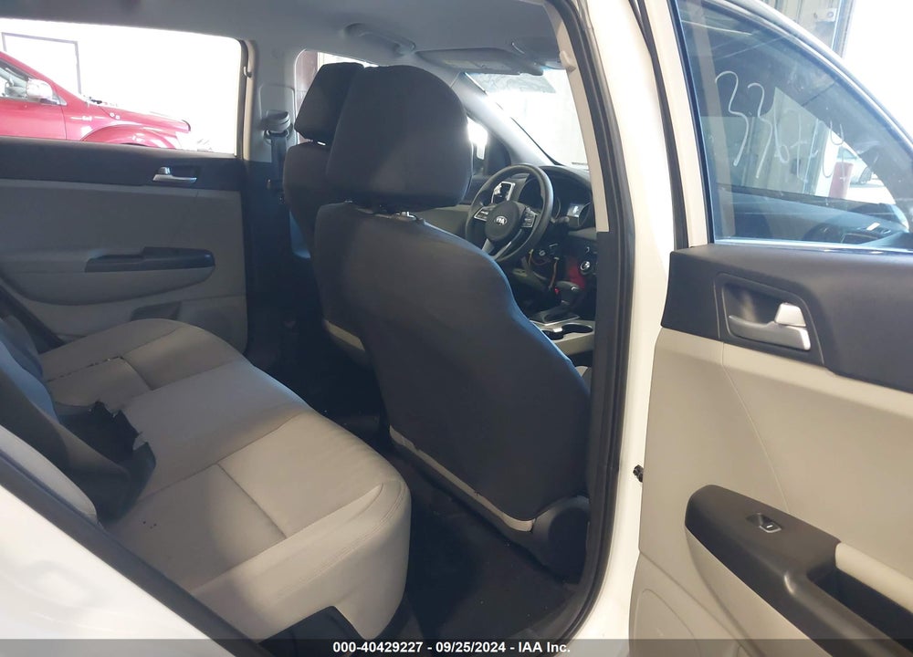 2022 KIA SPORTAGE LX VIN: KNDPMCAC1N7967793