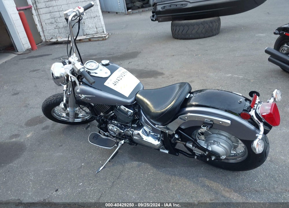 2005 YAMAHA XVS65 A VIN: JYAVM01E05A085505