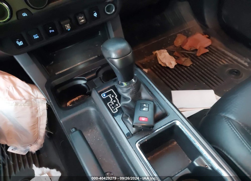 2019 TOYOTA TACOMA TRD OFF ROAD VIN: 3TMCZ5AN7KM243265
