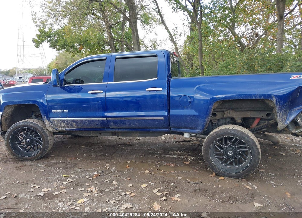 2015 CHEVROLET SILVERADO 2500HD VIN: 1GC1KWE82FF157177