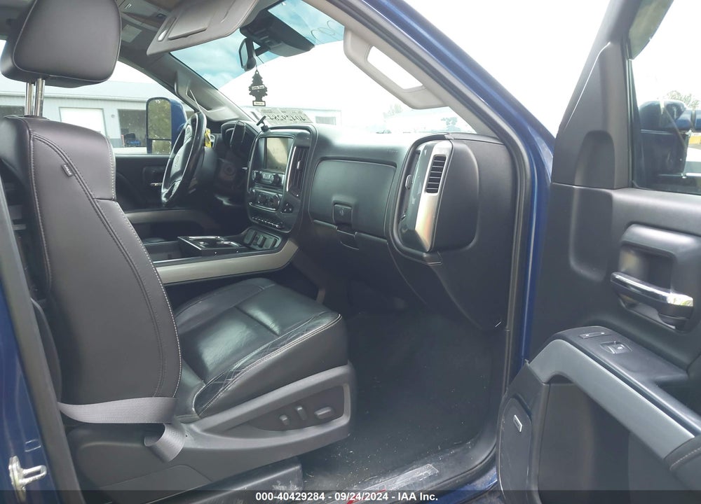 2015 CHEVROLET SILVERADO 2500HD VIN: 1GC1KWE82FF157177