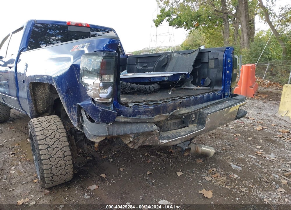 2015 CHEVROLET SILVERADO 2500HD VIN: 1GC1KWE82FF157177