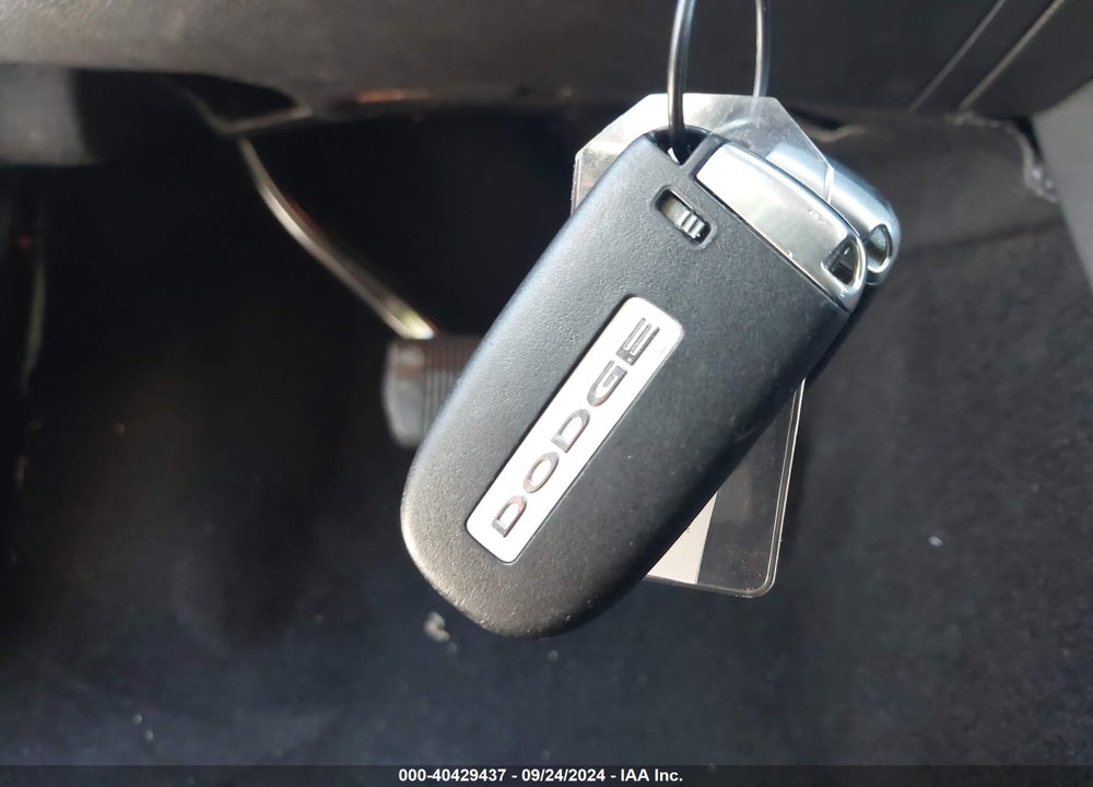 2022 DODGE DURANGO SXT AWD VIN: 1C4RDJAG6NC227812